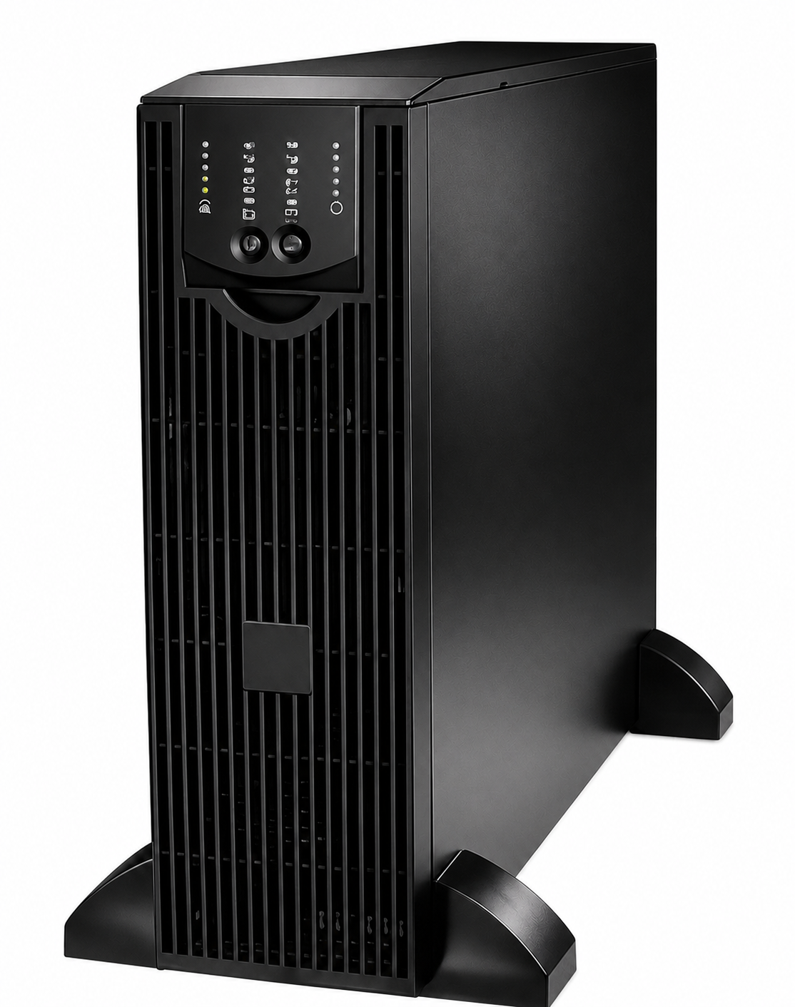 Imagem de um nobreak de 3 kVA, na cor preta, em formato torre. O equipamento possui estrutura vertical, painel de controle e indicadores luminosos na parte frontal, além de grades de ventilação. O nobreak está posicionado em perspectiva, permitindo visualizar a parte frontal e a lateral do equipamento.